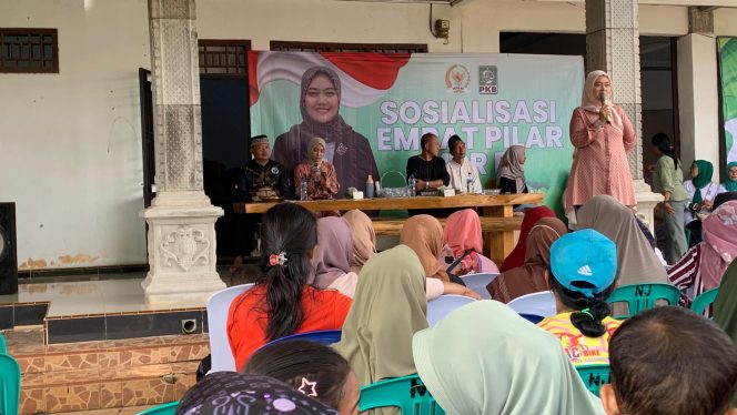 
					Perkuat Nasionalisme Warga,Chusnunia Sosialisasikan Empat Pilar Kebangsaan
