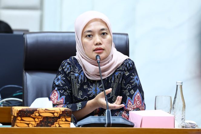 
					Chusnunia Minta BPOM Perkuat Pengawasan AMDK